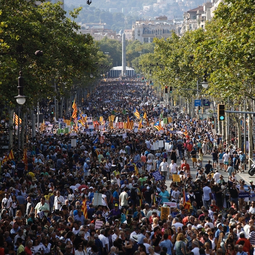 Half miljoen Spanjaarden demonstreren: ‘Ik ben niet bang’