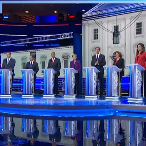 Eerste debat Democraten maakt pijnlijk duidelijk wat het probleem is: te veel kandidaten
