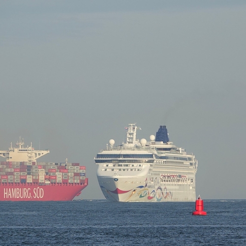 Britse rederij biedt 'sailcation' naar Nederland waar passagiers niet van boord mogen