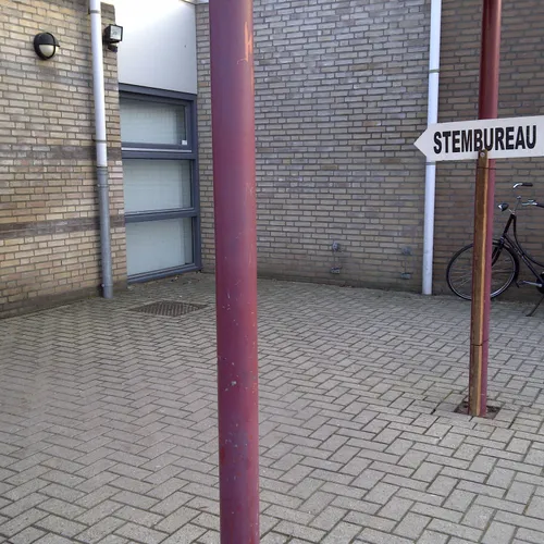 Het is nu tijd om onze democratie echt te vernieuwen, met minder partijen en meer volksvertegenwoordigers