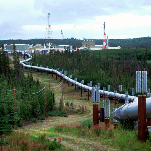 Permafrost ontdooit door klimaatcrisis: oliepijpleiding beschadigd