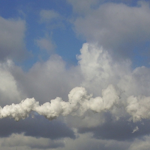 Kabinet overweegt alsnog CO2-heffing voor vervuilende bedrijven