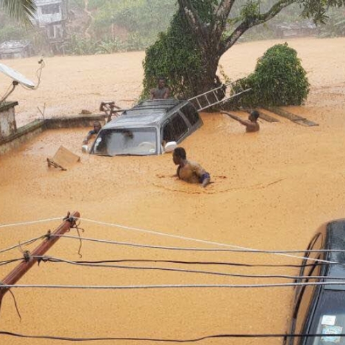 Mogelijk honderden doden in Sierra Leone door modderstromen