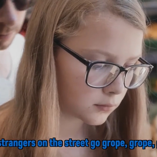 Video: Britse meisjes zeggen #ISayItsNotOK tegen straatintimidatie