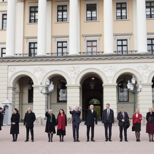 Nieuw Noors kabinet heeft twee ministers die bloedbad Utøya overleefden