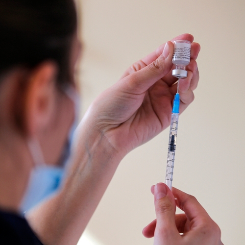 Delta-variant omzeilt Pfizer-vaccin, bescherming daalt