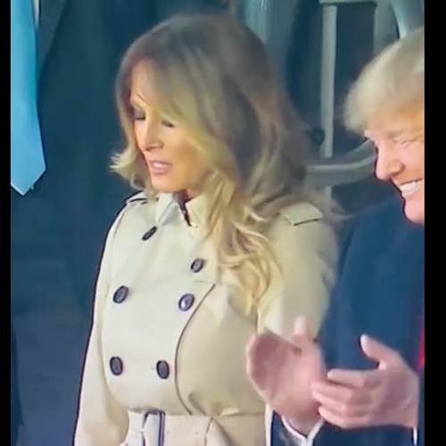 Terug van weggeweest: Melania Trump die zichtbaar walgt van Donald