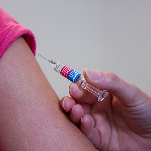 Afbeelding van Britse minister: Anti-vaxxers hebben bloed aan hun handen