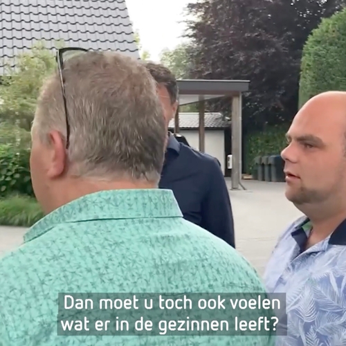 Onwillige veeboeren belagen woning minister Van der Wal