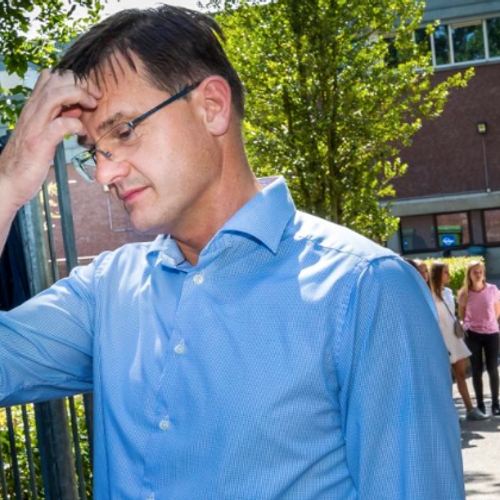 PvdA-senator alsnog weg bij falende onderwijskoepel