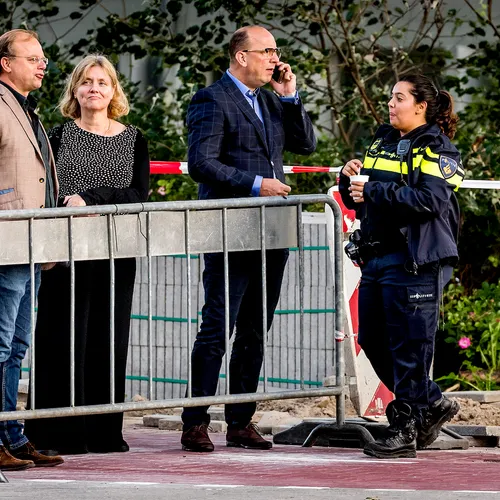 Opnieuw aanslag op media in Amsterdam, busje knalt op pand De Telegraaf