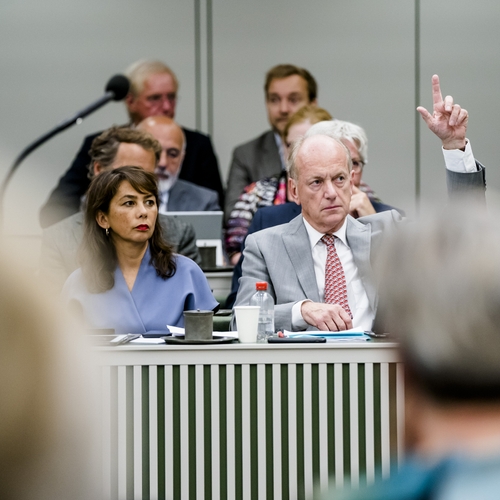 Eerste Kamer neemt omstreden verdrag CETA aan dankzij draai PvdA