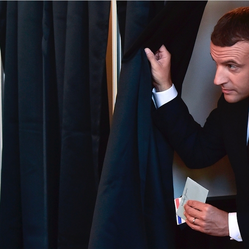 Exitpolls: Ruime meerderheid Macron, Socialisten weggevaagd