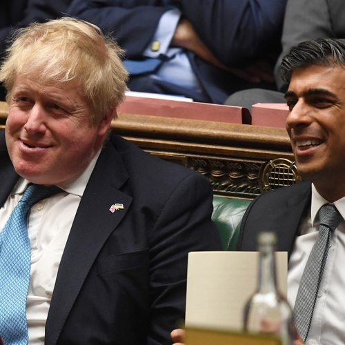 Boris Johnson en Rishi Sunak beboet voor illegale lockdownfeestjes