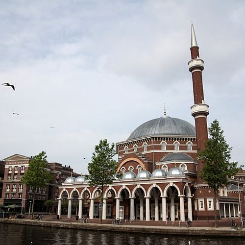 Afbeelding van Gemeente Amsterdam gaat moskeeën beveiligen om dreiging aanslag