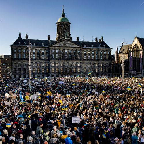 Afbeelding van Vredesdemonstratie in Amsterdam druk bezocht