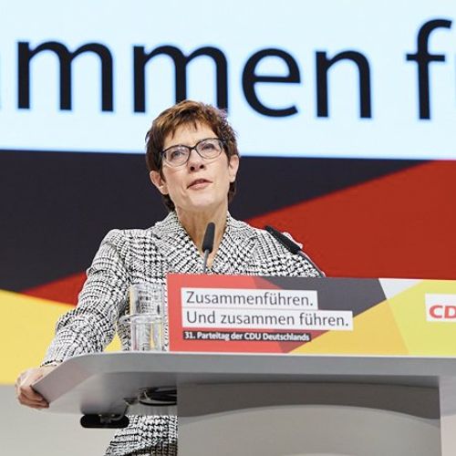 Afbeelding van Kramp-Karrenbauer nieuwe voorzitter CDU na vertrek Merkel