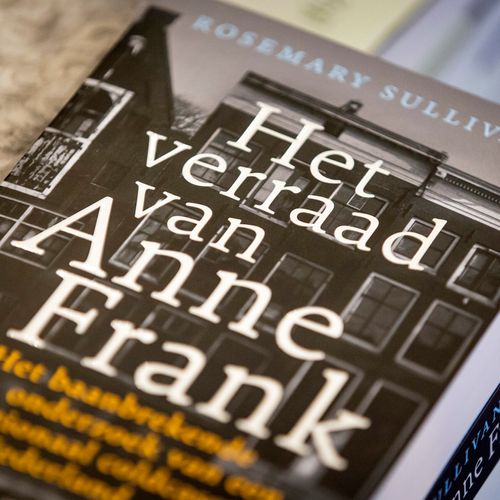 Afbeelding van Amsterdam wil 100.000 euro subsidie Anne Frank-onderzoek terug