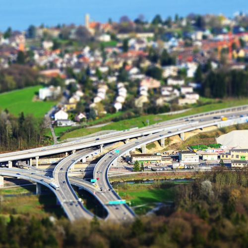 Afbeelding van Zwitserland overweegt maximum snelheid op snelweg te verlagen naar 60 kilometer per uur