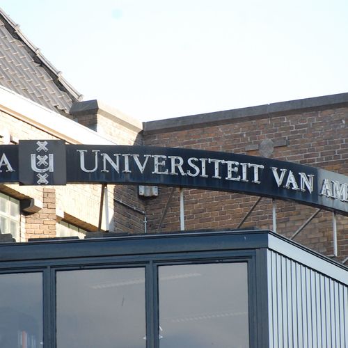 Afbeelding van UvA-docent neemt ontslag om 'eugenetische' covid-aanpak universiteit en kabinet