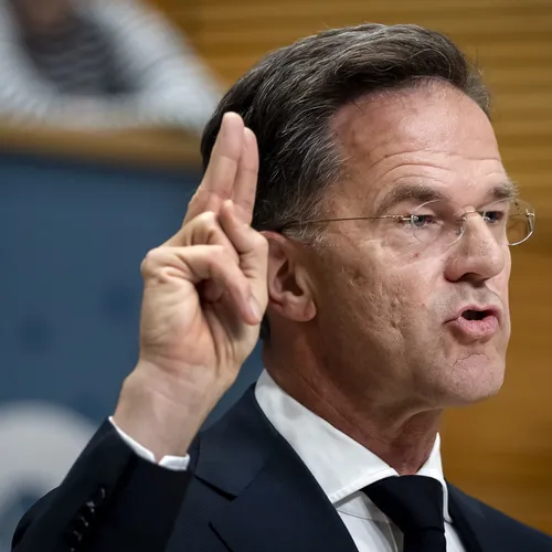 Mark Rutte had geen grip op ruziënd covid-team